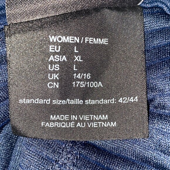 Jack Wolfskin 3-in-1 System Regular Jacket – Women’s Large – Navy Blue - Picture 9 of 14